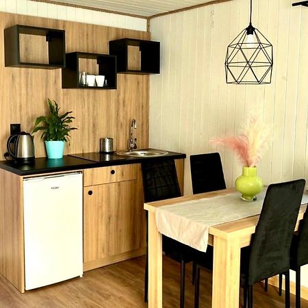 Jastrzębia Góra Resort Eden - Domki, Pokoje, Apartamenty מראה חיצוני תמונה