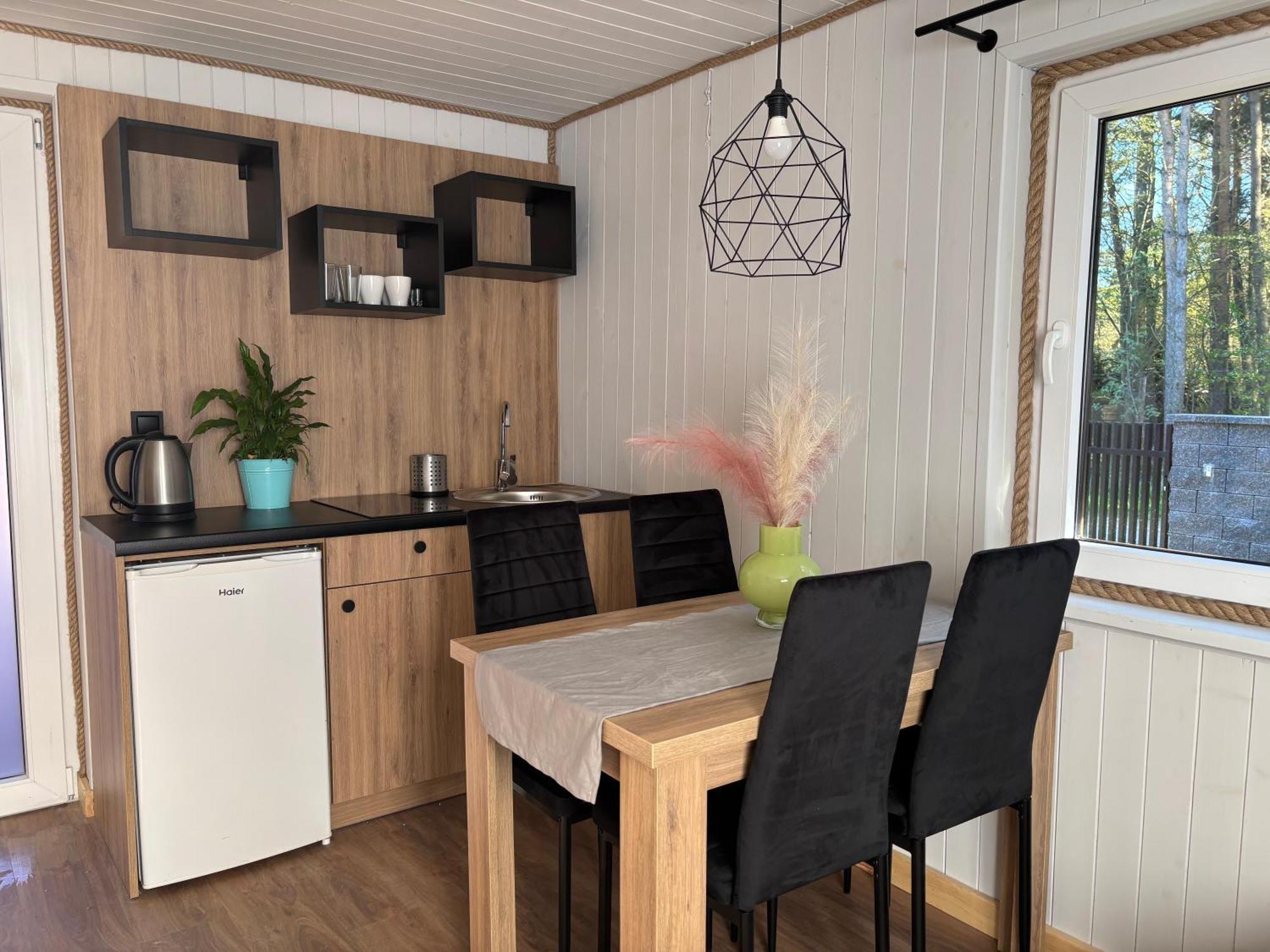 Jastrzębia Góra Resort Eden - Domki, Pokoje, Apartamenty מראה חיצוני תמונה