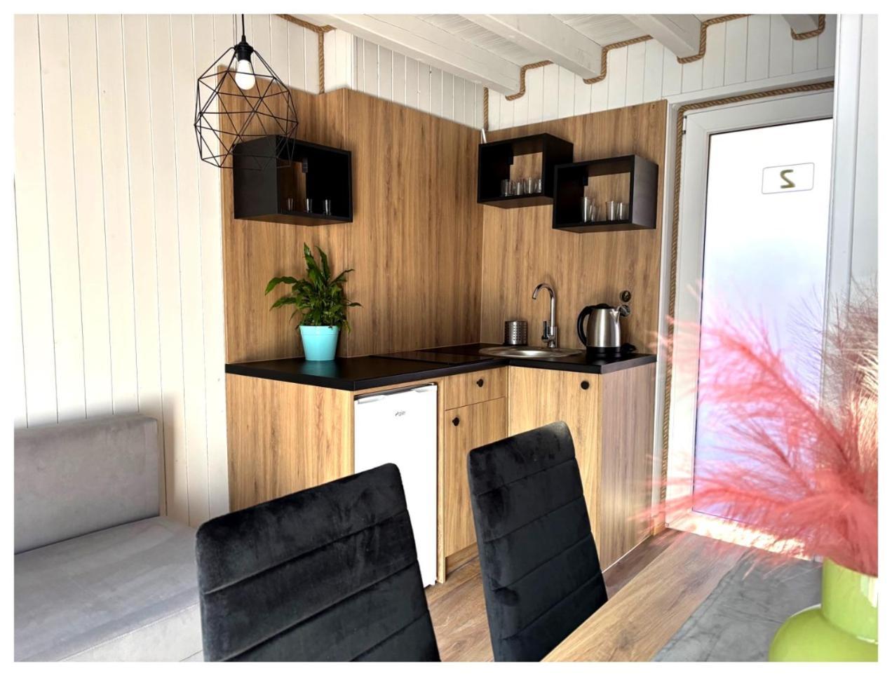 Jastrzębia Góra Resort Eden - Domki, Pokoje, Apartamenty מראה חיצוני תמונה
